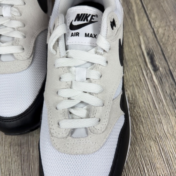 Nike Air Max 1 Essential Summit White/Black Mens sizes FZ5808-101 - Picture 7 of 8